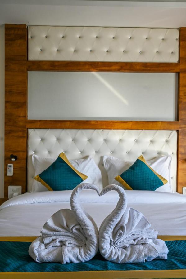 Hotel 7 Heaven Dehradun Extérieur photo
