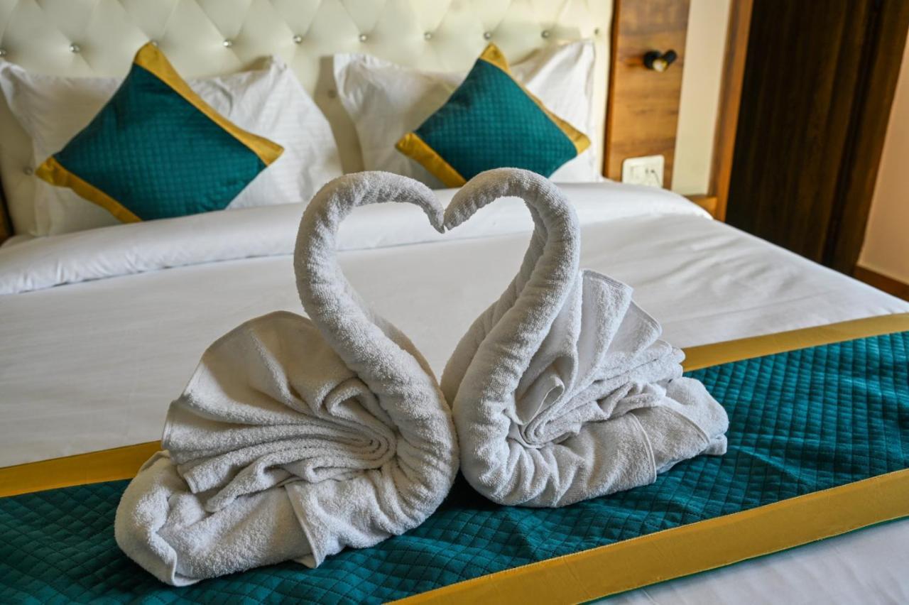 Hotel 7 Heaven Dehradun Extérieur photo